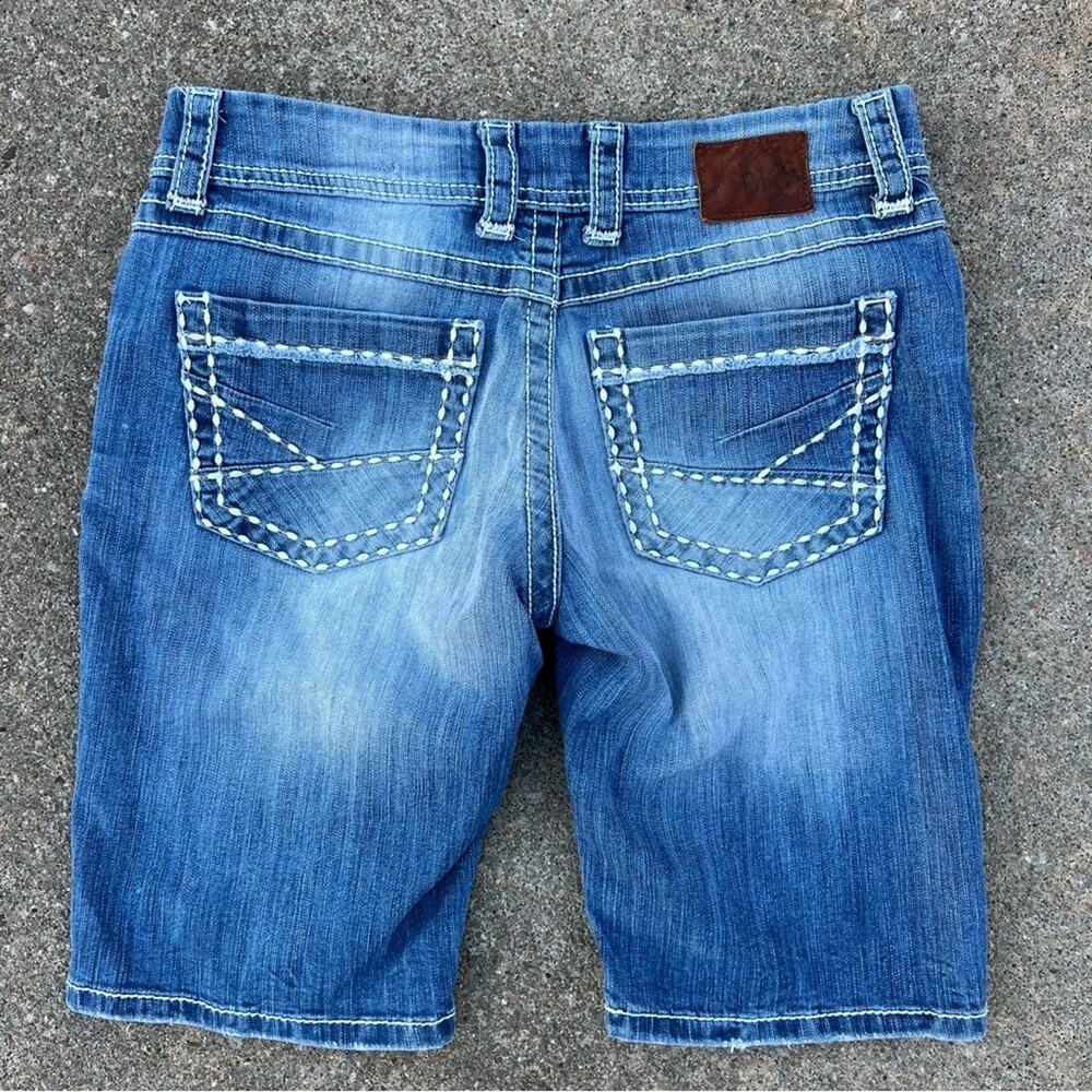 Buckle BKE Culture Bermuda Jean shorts Size 30 style ABK134